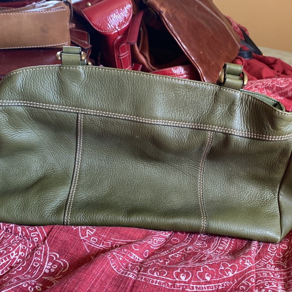 Handbag - Picture 2 of 7